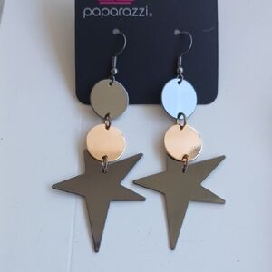 Paparazzi Metallic Star Earrings